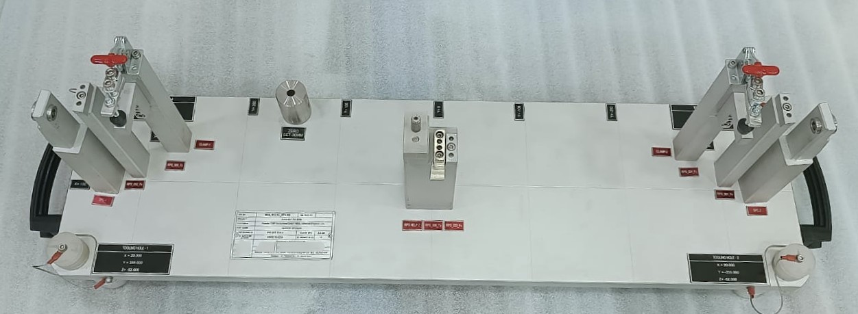 Blende Spoiler CMM Holding Fixture