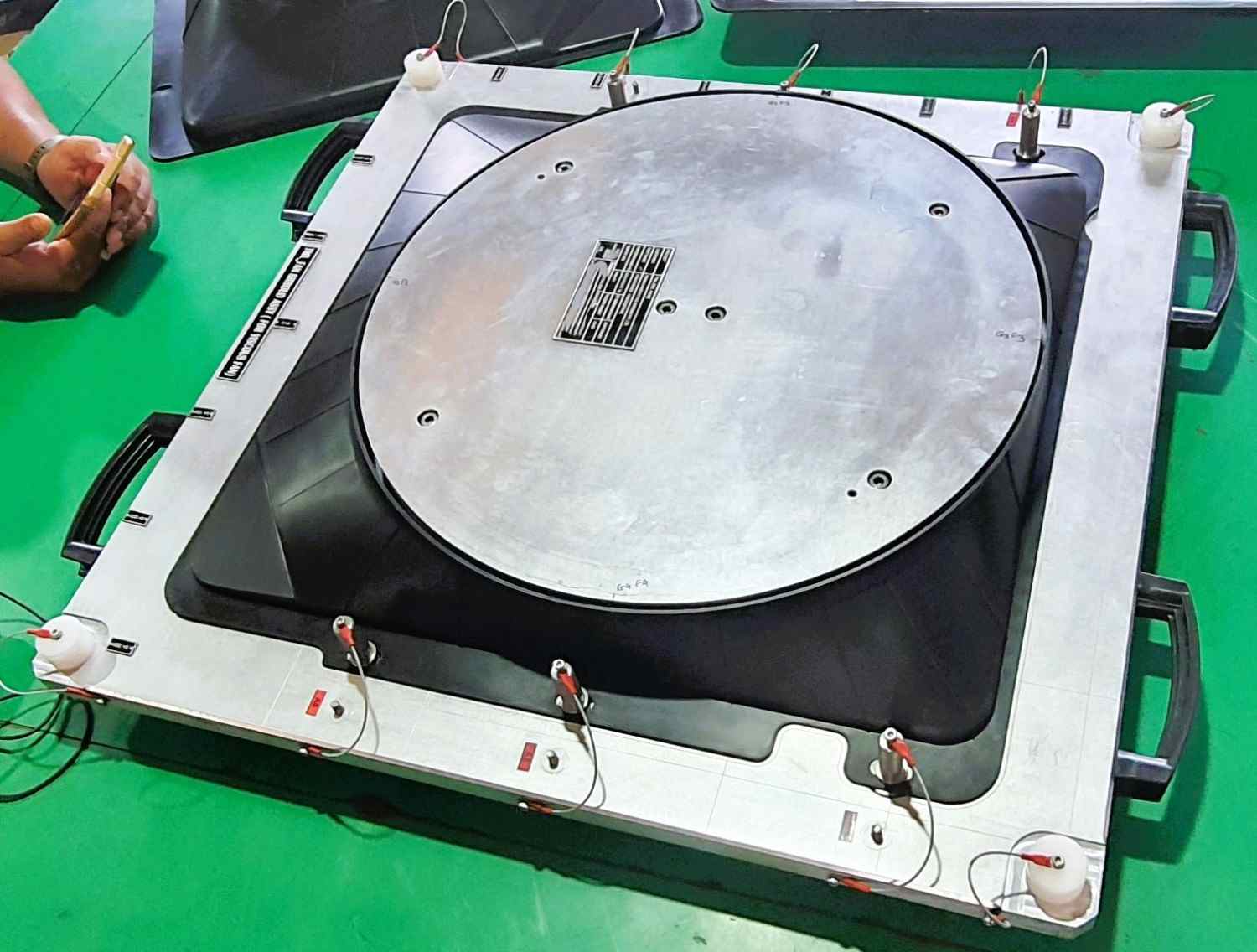 Fan Shroud Checking Fixture with Mounted Part